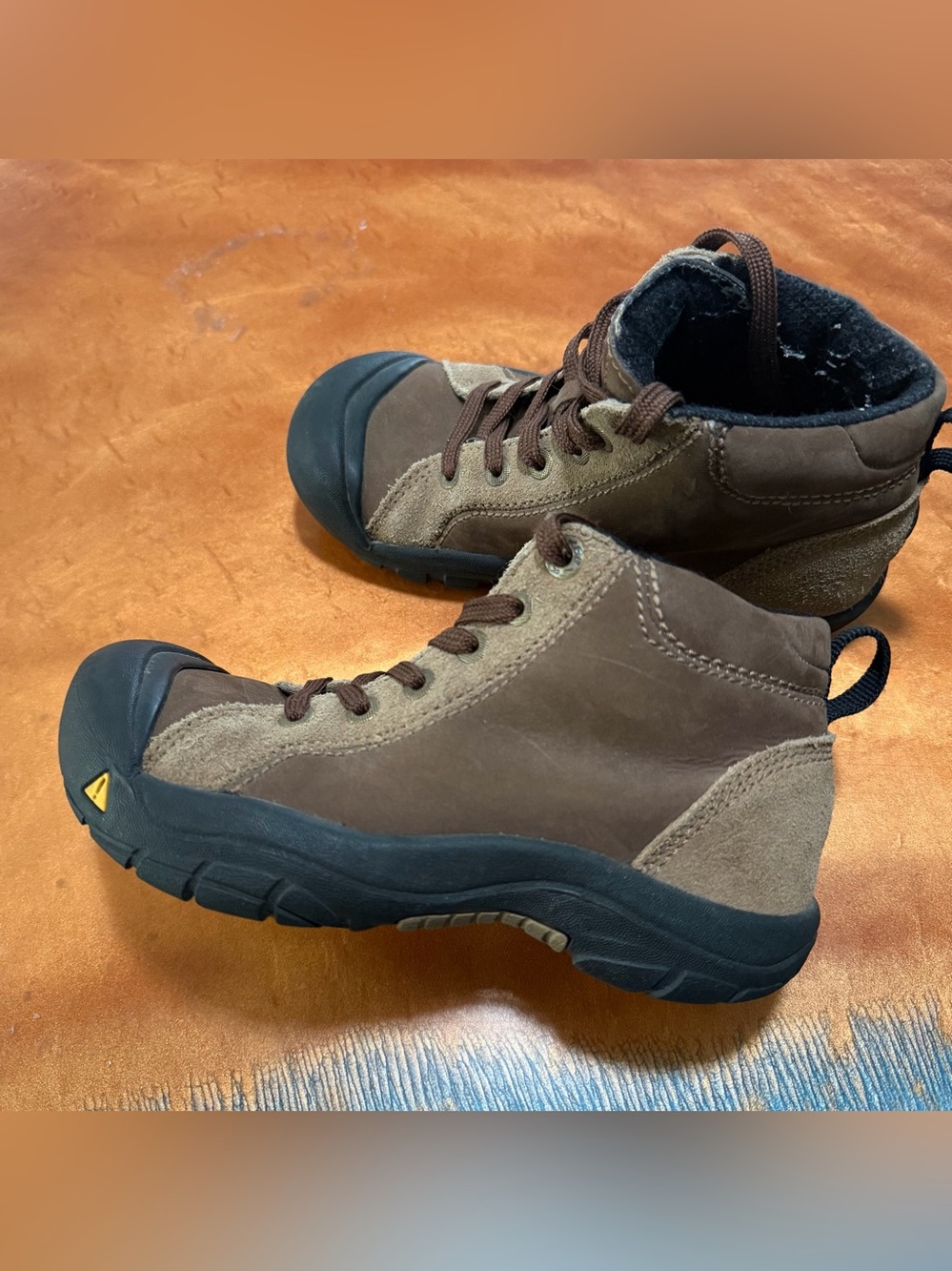 Keen Brown Leather Trail Ankle Boots Durable Outdoor Footwear size 2